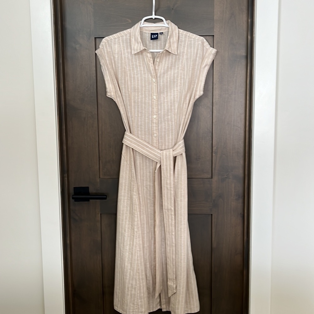 Cotton blend button down dress by The Gap